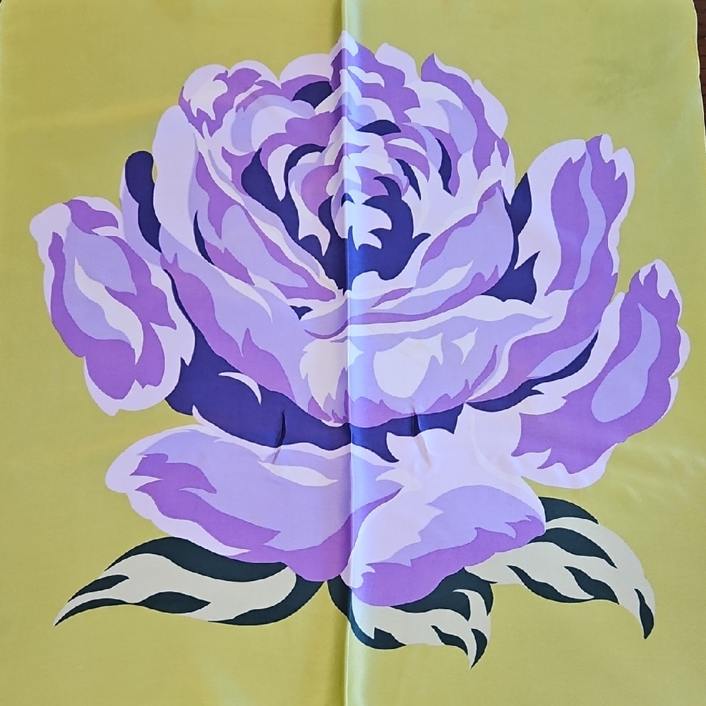 PURPLE ROSE GREEN SQUARE SCARF